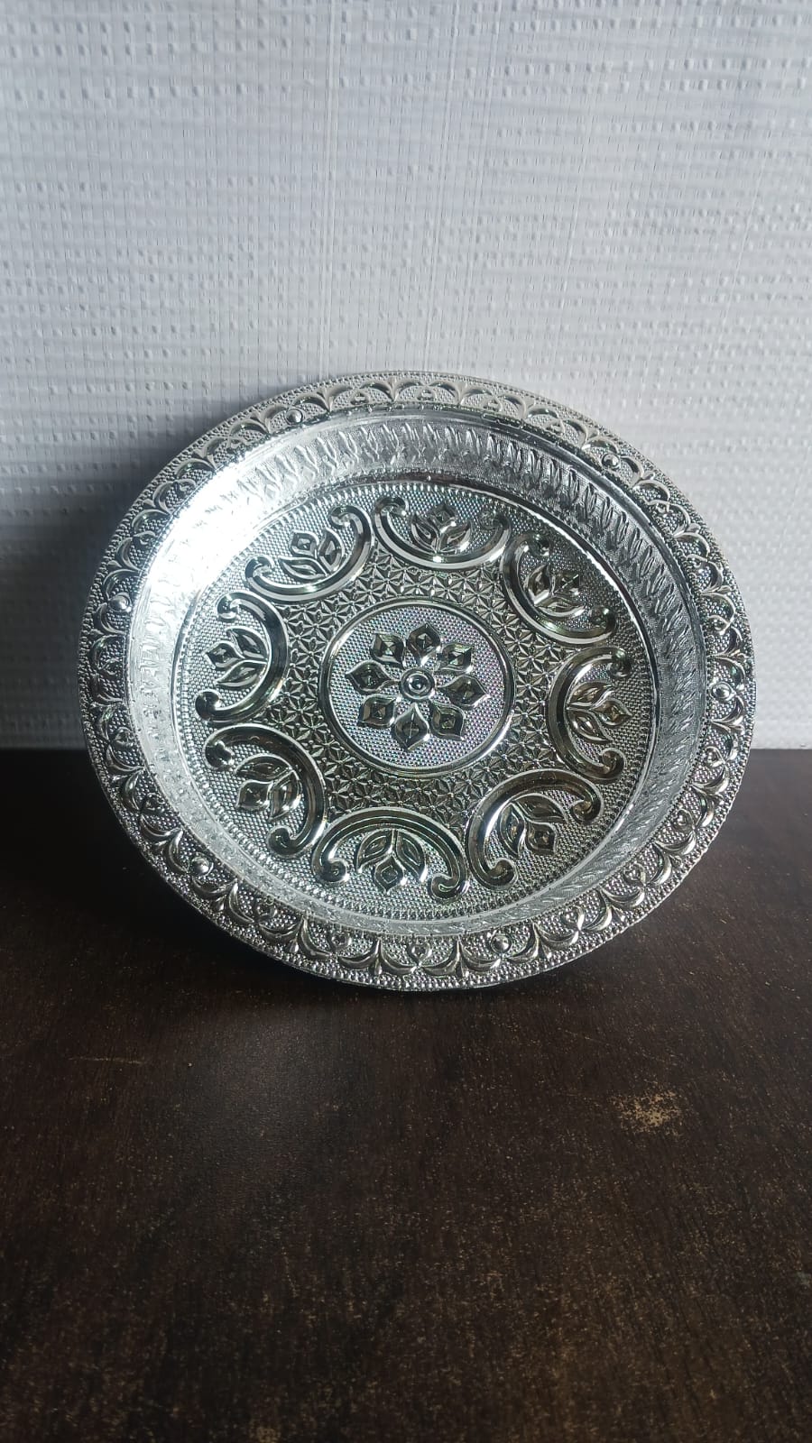 Traditional Silver Finish Plastic Pooja Thali (1 Pc) Traditional Silver Finish Plastic Pooja Thali (1 Pc)